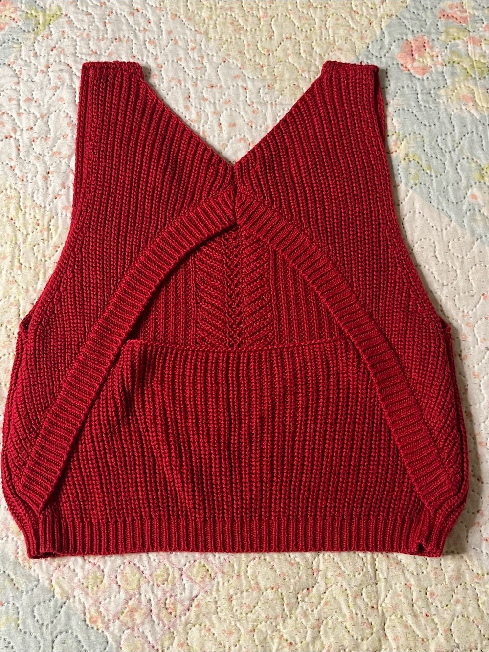 *Free with $40 Purchase* Red Ribbed V-Neck Knit Tank - Picture 4 of 4
